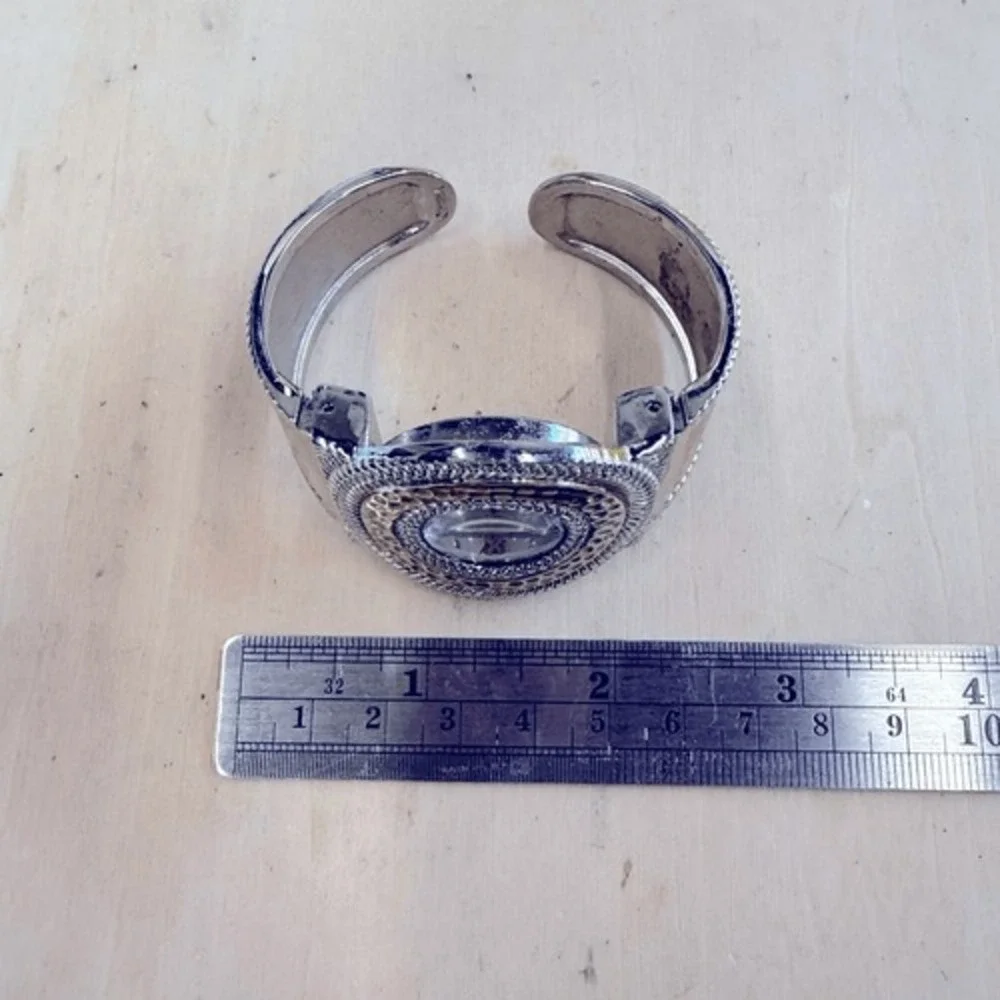 VTG SUSAN GRAVER HAMMERED MOTHER OF PEARL WATCH/CUFF BRACELET new battery